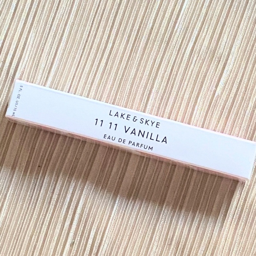 Lake & Skye 11 11 Vanilla 0.5 fl oz / 15 ml Travel Spray